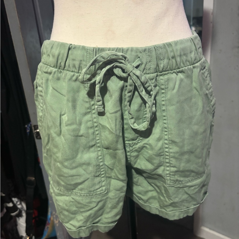 GAP Drawstring Patch-Pocket Shorts in Sage